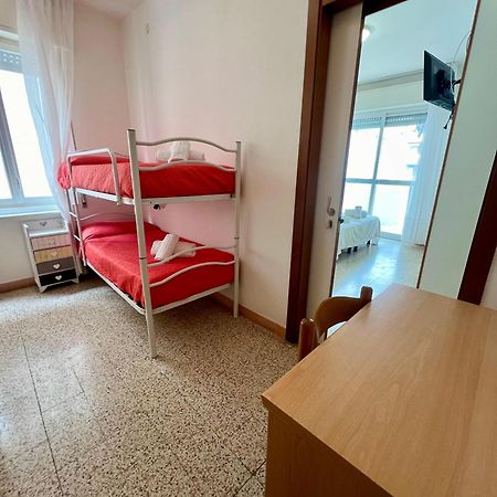 Hotel Amalfi & Dependance Lignano Sabbiadoro Eksteriør bilde