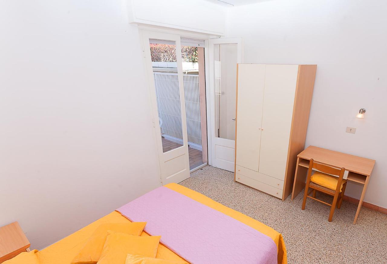 Hotel Amalfi & Dependance Lignano Sabbiadoro Eksteriør bilde