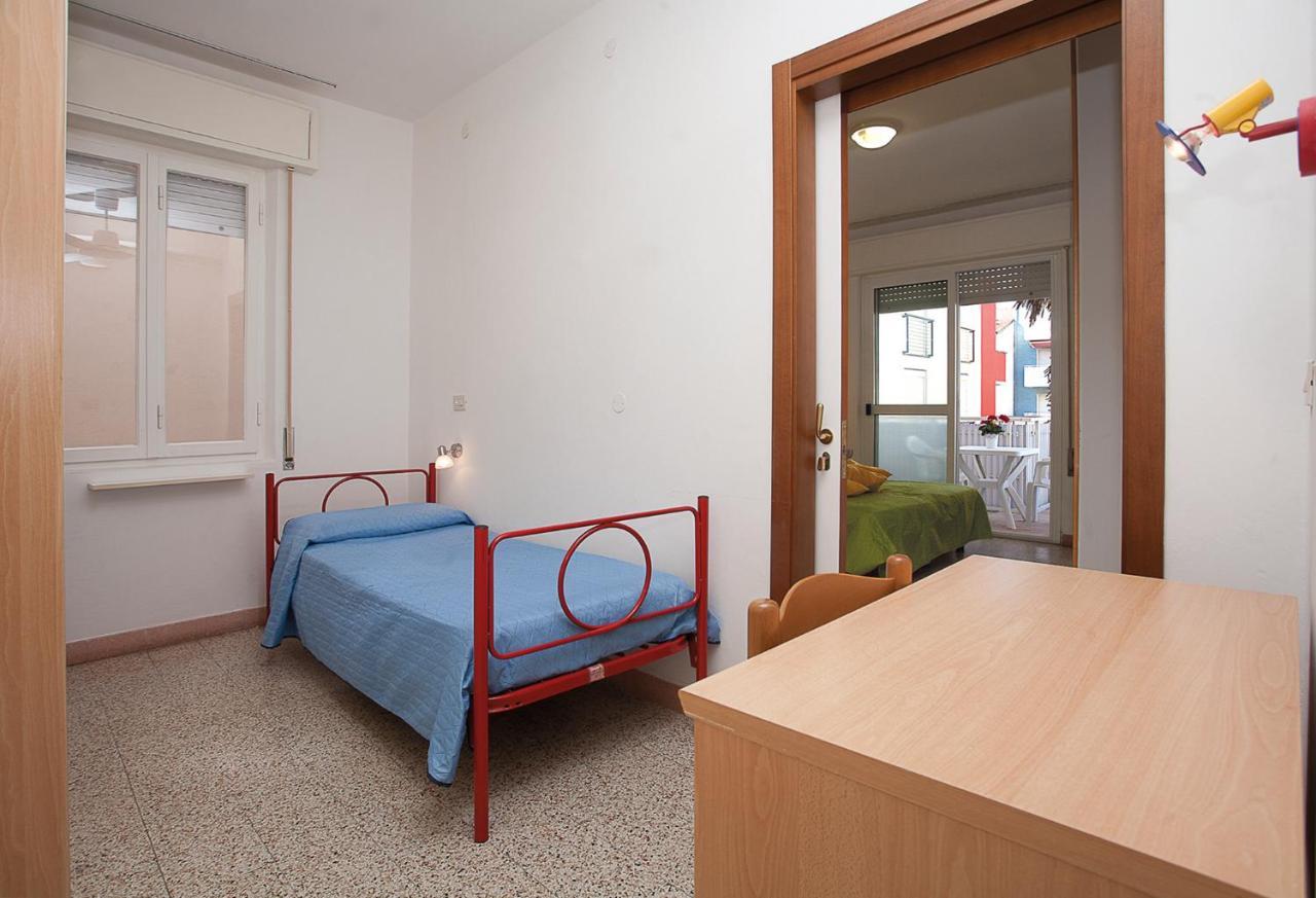 Hotel Amalfi & Dependance Lignano Sabbiadoro Eksteriør bilde
