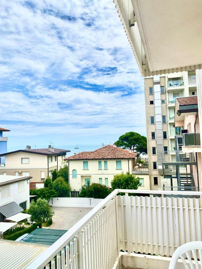 Hotel Amalfi & Dependance Lignano Sabbiadoro Eksteriør bilde