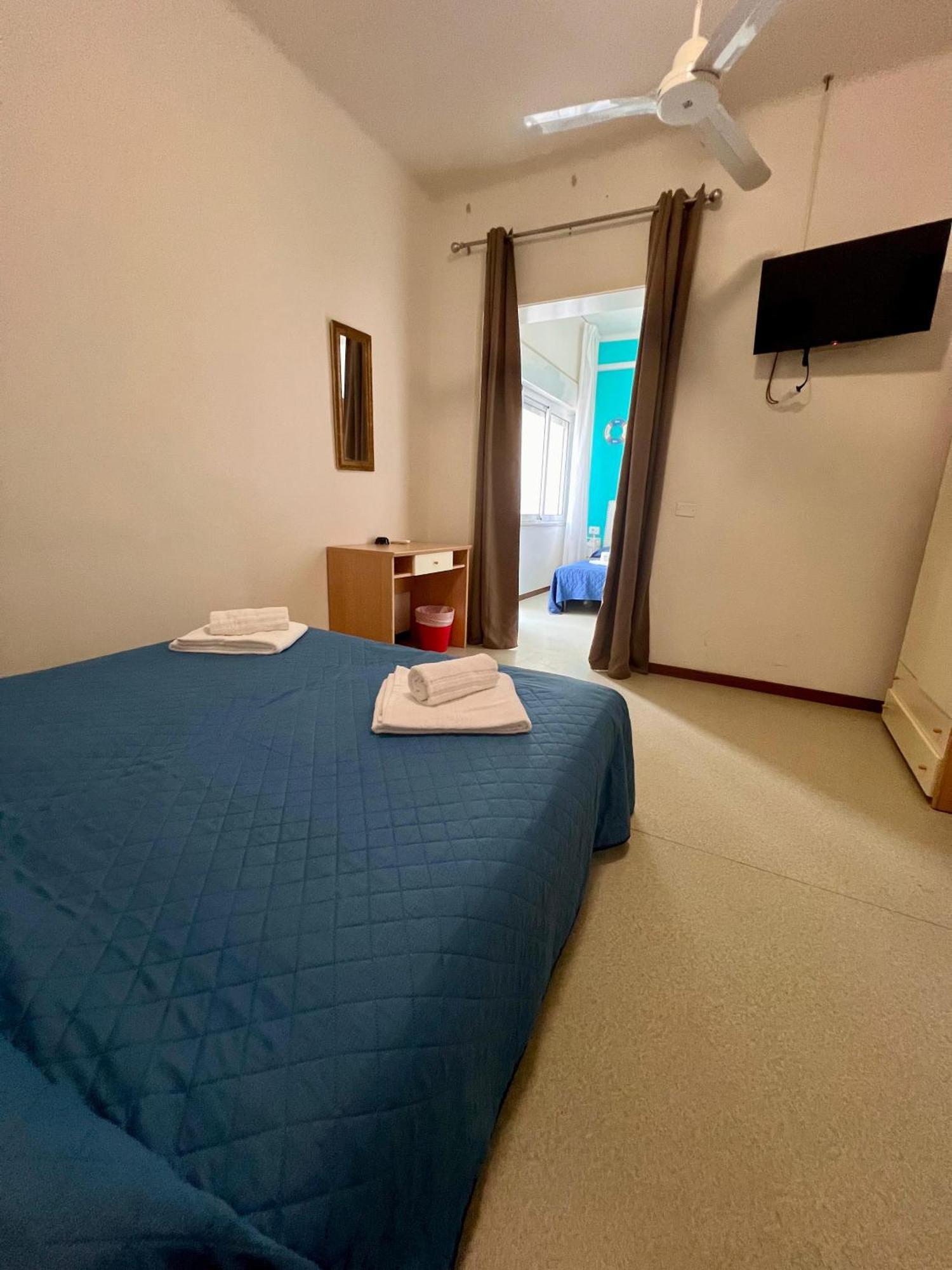 Hotel Amalfi & Dependance Lignano Sabbiadoro Eksteriør bilde