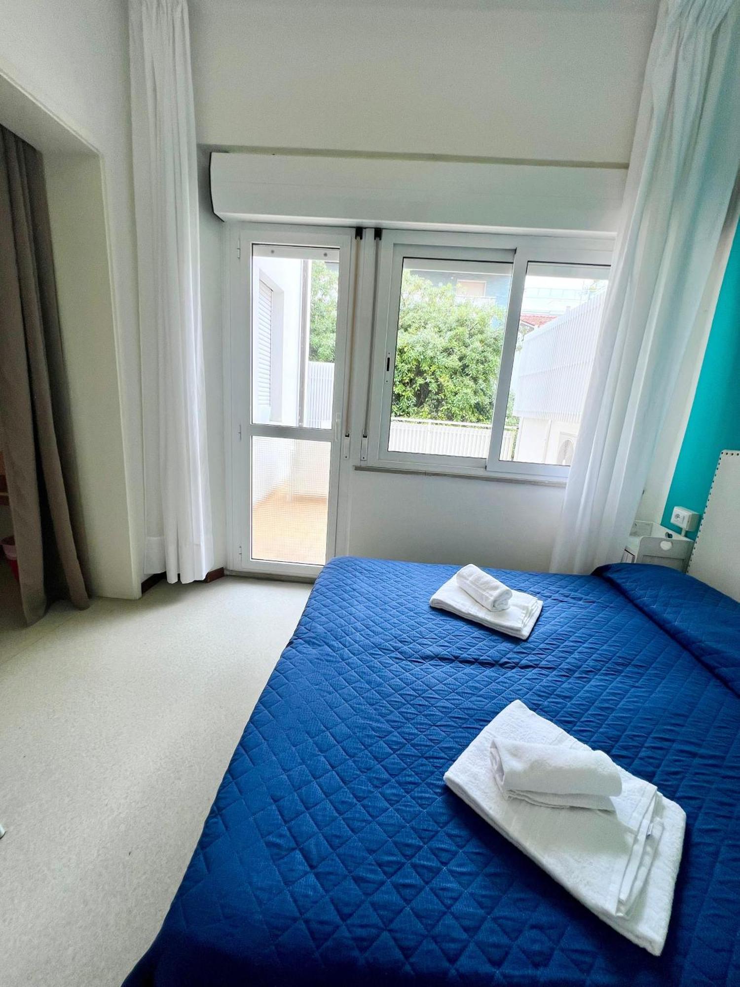 Hotel Amalfi & Dependance Lignano Sabbiadoro Eksteriør bilde