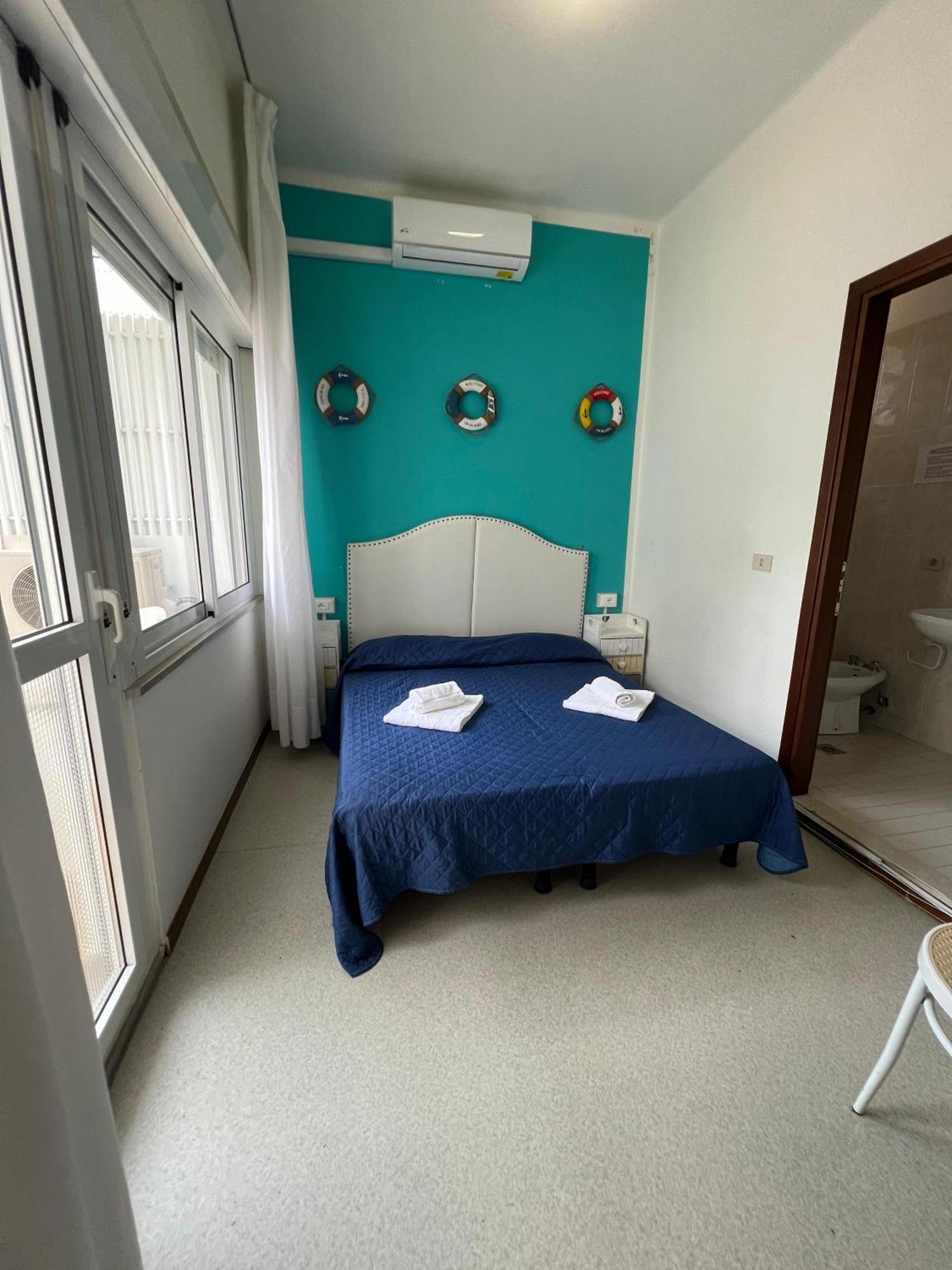 Hotel Amalfi & Dependance Lignano Sabbiadoro Eksteriør bilde